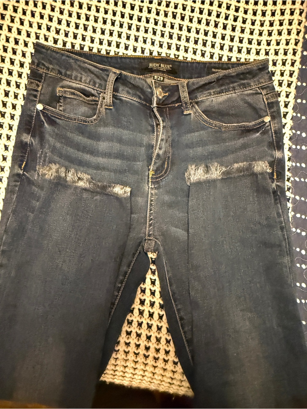 Judy Blue Medium-Dark Blue Distressed Ankle Crop Jeans size 29 - Picture 8 of 12